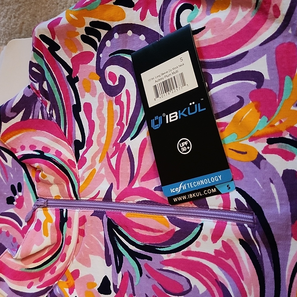 NWT IBKUL long sleeve running-workout-athleisure top. Size small - Picture 3 of 6